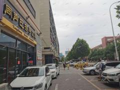 张店实验小学旁沿街两层旺铺出租 可做多种行业，客流量大