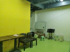 张店实验小学旁沿街两层旺铺出租 可做多种行业，客流量大