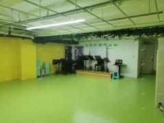 张店实验小学旁沿街两层旺铺出租 可做多种行业，客流量大