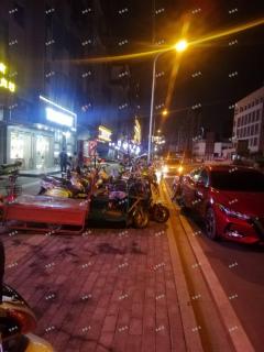 章贡中学京九路校区旺铺急转  整转包设备技术  