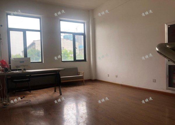 (出租) 沿街旺铺整层出租，欢迎做美甲美容护肤减肥等