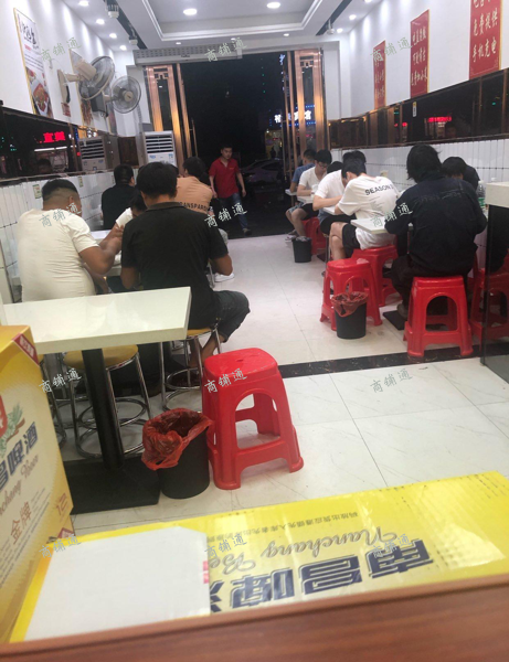 (转让) 繁华地段，附近人员密集。