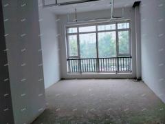 明博新城旁1到2层旺铺出租 免租期一个月 客流量大