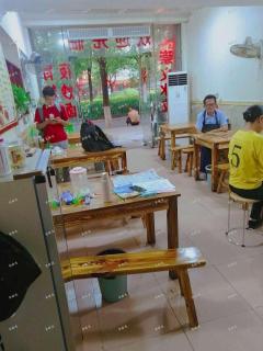 站北十字路口交界处旺铺 急转 可明火 适合各类餐饮