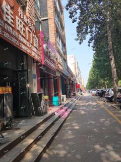 舒然家园北鲜果店转让 位置好 好停车  免租一个月 