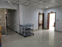 宝沣路大型餐饮店带设备整体出租