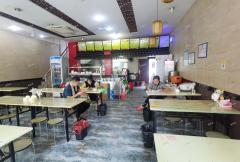 火炬二路餐饮店转让，小区门口，门头宽