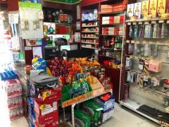 莲安北路澄湖嘉苑小区门口第一家便利店转让，可空转