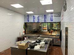 红谷滩中心地段远帆大厦餐饮店转让，免租期10天