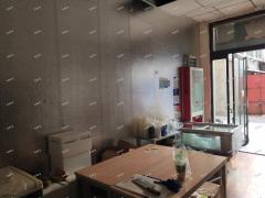 美食街商业中心地段外卖店，房东直租，价格优惠