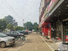 江西财经大学蛟桥校区旁，餐饮店转让，周边有3所大学