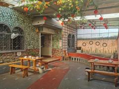 临淄闫家别墅区餐饮店整体转让，装修到位,环境优美