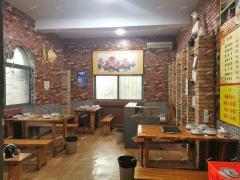 临淄闫家别墅区餐饮店整体转让，装修到位,环境优美