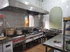 临淄闫家别墅区餐饮店整体转让，装修到位,环境优美