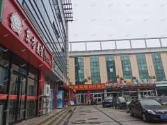 张店火车站沿街豪华装修商铺，房东直租，可做多行业
