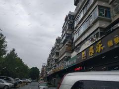 张店区潘南路小学对面沿街一楼商铺房东直租