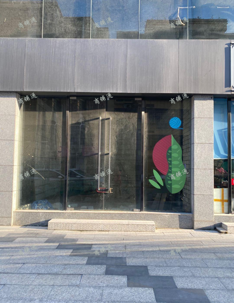 (出租) 临街旺铺，人流量大。