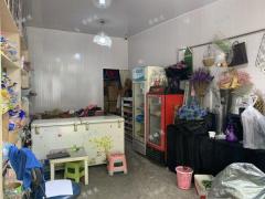 新元学校对面鲜花店带设备整转，周边小区成熟租金超值