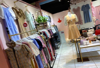 (转让) 奥体天虹2楼服装店旺铺转让家里有事