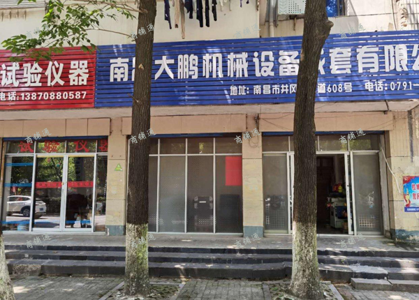 (出租) 临街旺铺，交流便利，带装修，可直接使用