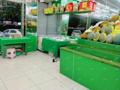 临淄区医院对面果唯伊水果店整转，周边大型社区环绕