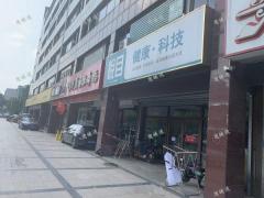 共青团路金石丽城小区门口旺铺2楼出租