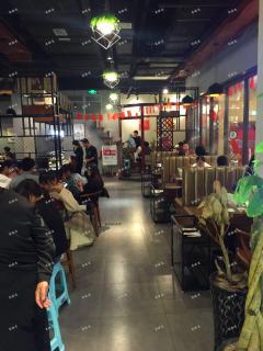 象湖沃尔玛四楼餐饮店低价转让 价格好商量