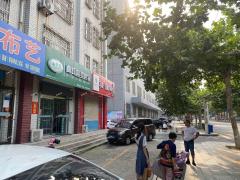 桓台县建设街老实验东沿街一楼养生馆带租转让，可空转
