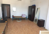 (出租) 店面一共层。一楼店面办公都行。三楼可以居住有床和家居。
