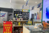 (转让) 店面楼上楼下两层，楼上可以居住，现租出去了，每月收租。
