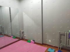 张店中德亚运村沿街瑜伽馆整体转让，设备齐全