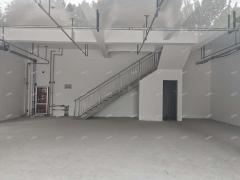 张店齐赛银澎国际沿街上下两层商铺房东直租，多行业可做。