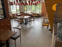 张店马尚沿街精装修餐饮店铺整体带租转让，客源稳定