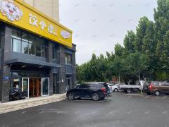 张店马尚沿街精装修餐饮店铺整体带租转让，客源稳定