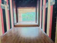 红都大道雍晟状元府邸二楼店铺招租  空置中