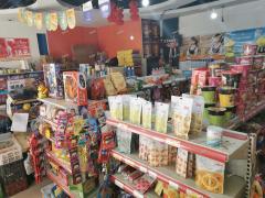 张店华菁园小区门口经营四年超市带租转让，客源稳定