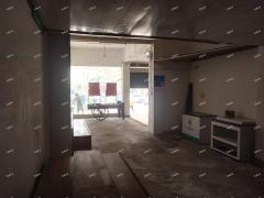 新建区小区临街店铺招租，旁边是农贸市场无行业限制