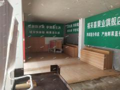 新建区小区临街店铺招租，旁边是农贸市场无行业限制