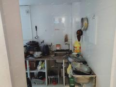 渔湾里美食街中心商铺转让   网红打卡地