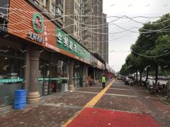 幸福小区北门小区门口生鲜超市转让，每天营业额5000