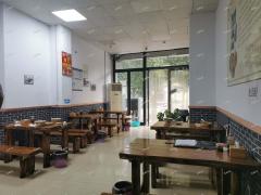 张店和平路附近沿街纯一层餐饮店低价转让，可空转