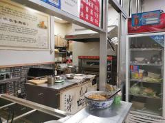 张店和平路附近沿街纯一层餐饮店低价转让，可空转
