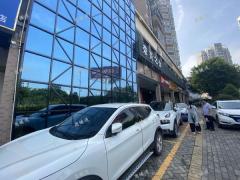章江北大道春江花月小区临街商铺招租 空置中