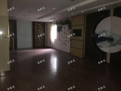 章江豪园小区公交站台临街商铺与写字楼一体  适合办公室  招租