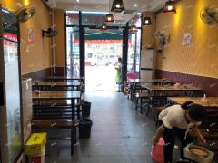 象湖建设学院对面商业街餐饮店转让 位置很好