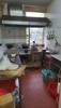 (出租) 此商铺为学校食堂档口，主要以做学生餐饮为主
