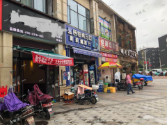 象湖建设学院对面商业街餐饮店转让 位置很好