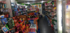 (转让) 私人店铺，店里有副外收入