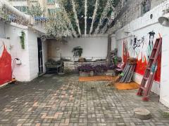 房家艺术村沿街房烧烤店带租转让，客源稳定，人流量大
