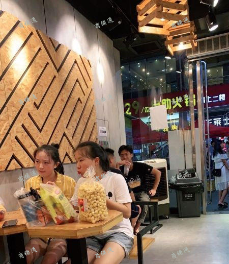 (转让) （个人）转让青山湖紫荆路商业街知名奶茶店 详情电话联系